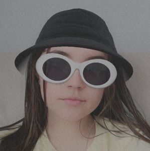Meet your Posher, Léane